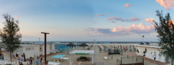 Abendhimmel über Strand  Bellaria-Igea Marina Provinz Rimini Italien by Peter Ehlert in Wellness in Bellaria