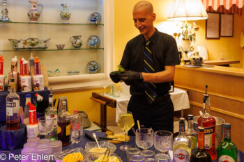 Bartender  Bellaria-Igea Marina Provinz Rimini Italien by Peter Ehlert in Wellness in Bellaria