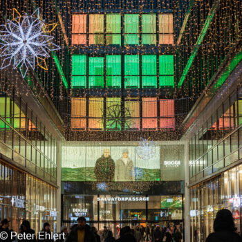 Innenhof  München Bayern Deutschland by Peter Ehlert in
