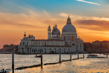 Santa Maria della Salute  Venedig Metropolitanstadt Venedig Italien by Peter Ehlert in Venedig_Abendstimmung