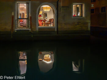 Hoteleinblicke mit Spiegelung  Venedig Metropolitanstadt Venedig Italien by Peter Ehlert in Venedig_Abendstimmung