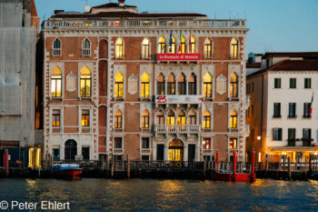 Reflexionen des Sonnenaufganges  Venedig Metropolitanstadt Venedig Italien by Peter Ehlert in Venedig_Morgenstimmung