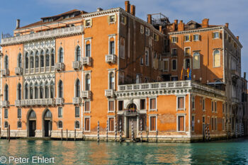 Fassade  Venedig Metropolitanstadt Venedig Italien by Peter Ehlert in venedig_fenster