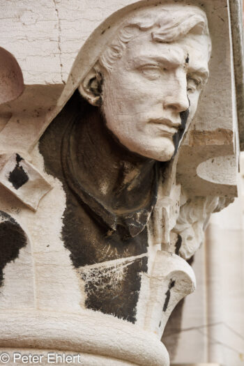 Säule mit Gesicht  Venedig Metropolitanstadt Venedig Italien by Peter Ehlert in venedig-details