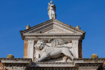 Löwenportal  Venedig Metropolitanstadt Venedig Italien by Peter Ehlert in venedig-details