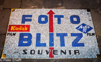 Bodenmosaik Foto Blitz  Venedig Metropolitanstadt Venedig Italien by Peter Ehlert in venedig-details