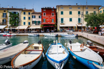 Boote  Lazise Provinz Verona Italien by Peter Ehlert in lazise