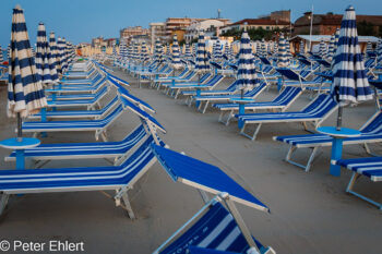 Gerichteter Strand  Bellaria-Igea Marina Provinz Rimini Italien by Peter Ehlert in Bellaria 2025