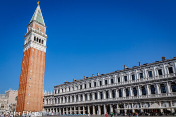 Piazza San Marco mit Campanile  Venedig Metropolitanstadt Venedig Italien by Peter Ehlert in venedig-stadt