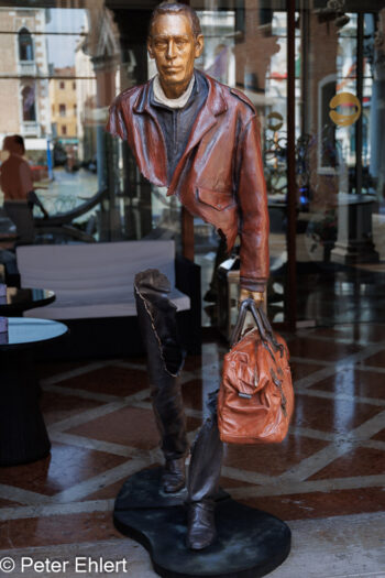 Nicko (life size) (Bruno Catalano)  Venedig Metropolitanstadt Venedig Italien by Peter Ehlert in Ravagnan Gallery