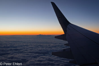 Abendhimmel mit Tragfläche mit Winglet   Steinach SG Kanton St. Gallen Schweiz by Peter Ehlert in lis-flug