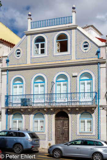 Haus mit Fliesen  Lissabon Região de Lisboa Portugal by Lara Ehlert in LIS-Gracia
