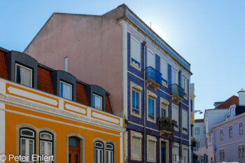 Haus mit Fliesen  Lissabon Região de Lisboa Portugal by Peter Ehlert in LIS-Gracia