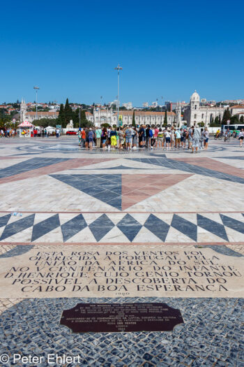 Menschen auf Windrose  Lissabon Região de Lisboa Portugal by Lara Ehlert in LIS-Belem