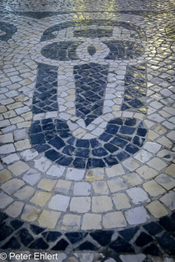 Pflasterstein Mosaik  Lissabon Distrikt Lissabon Portugal by Peter Ehlert in LIS-Barrio Alto und Chiado