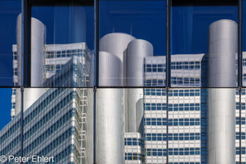 Spiegelung Hypovereinsbank Gebäude  München Bayern Deutschland by Peter Ehlert in MUC-HVB