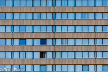 Fenster-Fassade  München Bayern Deutschland by Peter Ehlert in MUC_Fassade