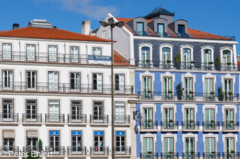 Hausfassaden  Lissabon Distrikt Lissabon Portugal by Peter Ehlert in LIS-Stadt