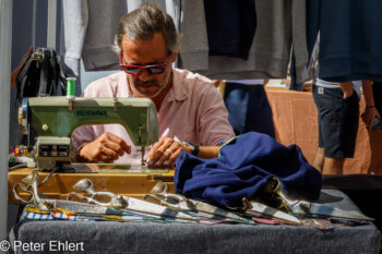 Schneider auf dem Markt  Lissabon Distrikt Lissabon Portugal by Peter Ehlert in LIS-LX
