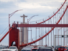 Brücke mit Nebel  Lissabon Distrikt Lissabon Portugal by Peter Ehlert in LIS-Ponte