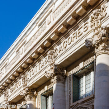 Bankfassade  Lissabon Distrikt Lissabon Portugal by Peter Ehlert in LIS-Stadt