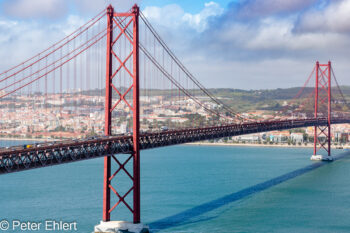 Ponte, 25 de Abril  Almada Distrikt Setúbal Portugal by Peter Ehlert in LIS-Ponte