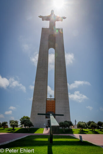 Christusstatue  Almada Distrikt Setúbal Portugal by Peter Ehlert in LIS-Ponte
