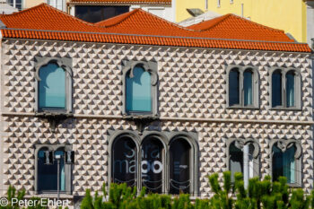 Hausfassade  Lissabon Distrikt Lissabon Portugal by Peter Ehlert in LIS-Stadt