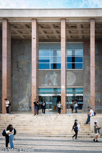 Faculty of Humanities of the University of Lisbon  Lissabon Distrikt Lissabon Portugal by Peter Ehlert in LIS-Stadt