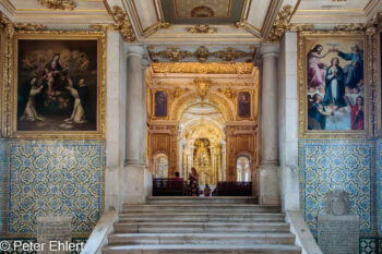 Eingang zur Kirche  Lissabon Distrikt Lissabon Portugal by Lara Ehlert in lis-azulejo