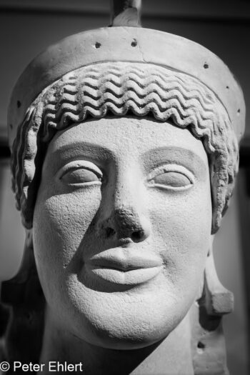 Portrait  München Bayern Deutschland by Peter Ehlert in Abguss-Portrait,Durchblick