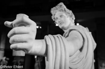 Hand  München Bayern Deutschland by Peter Ehlert in Abguss-Reihen,Hand,Beziehungen