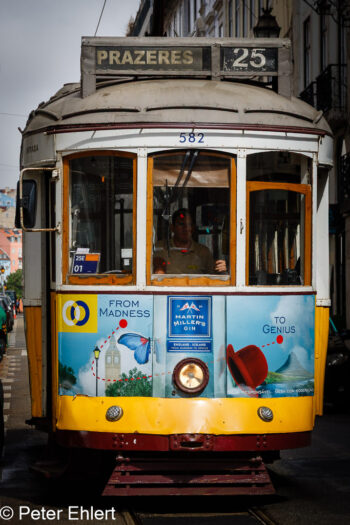 Gelbe Tram Linie 25  Lissabon Distrikt Lissabon Portugal by Peter Ehlert in LIS-Augusta