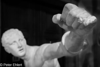 Hand  München Bayern Deutschland by Peter Ehlert in Abguss-Reihen,Hand,Beziehungen