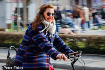 Bikerin     by Peter Ehlert in MUC-Fotowalk-Bavaria Unseen
